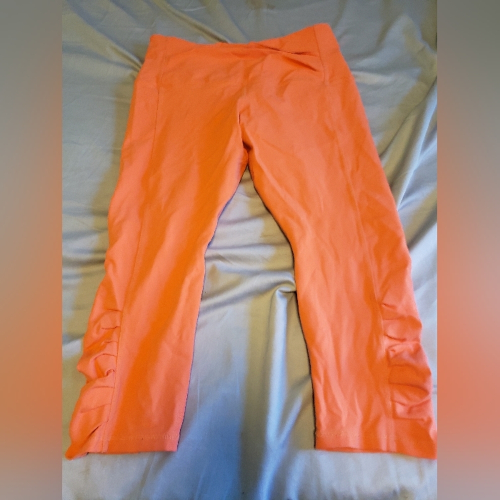 Karma capri leggings